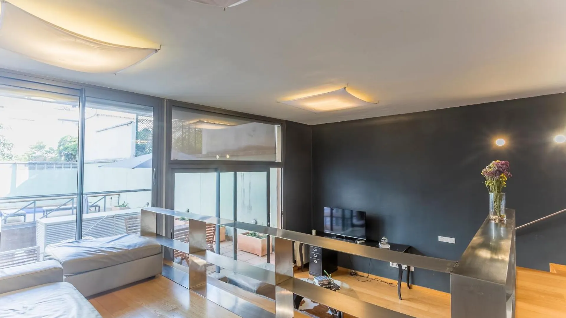 My Space Emirates - Bright Apartment In Gracia With Shared Pool Barcelona 0*,  Spanien